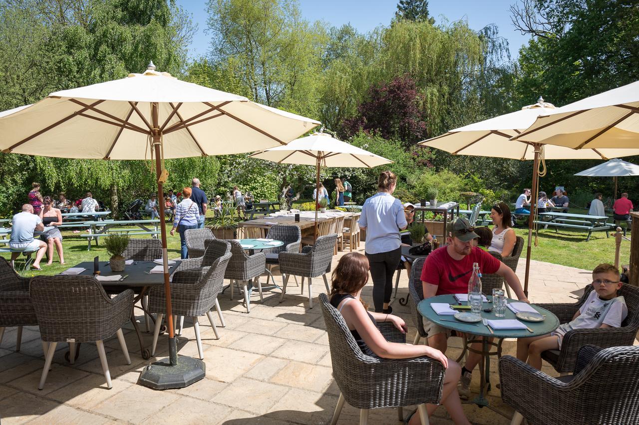 The Dundas Arms Kintbury Eksteriør bilde