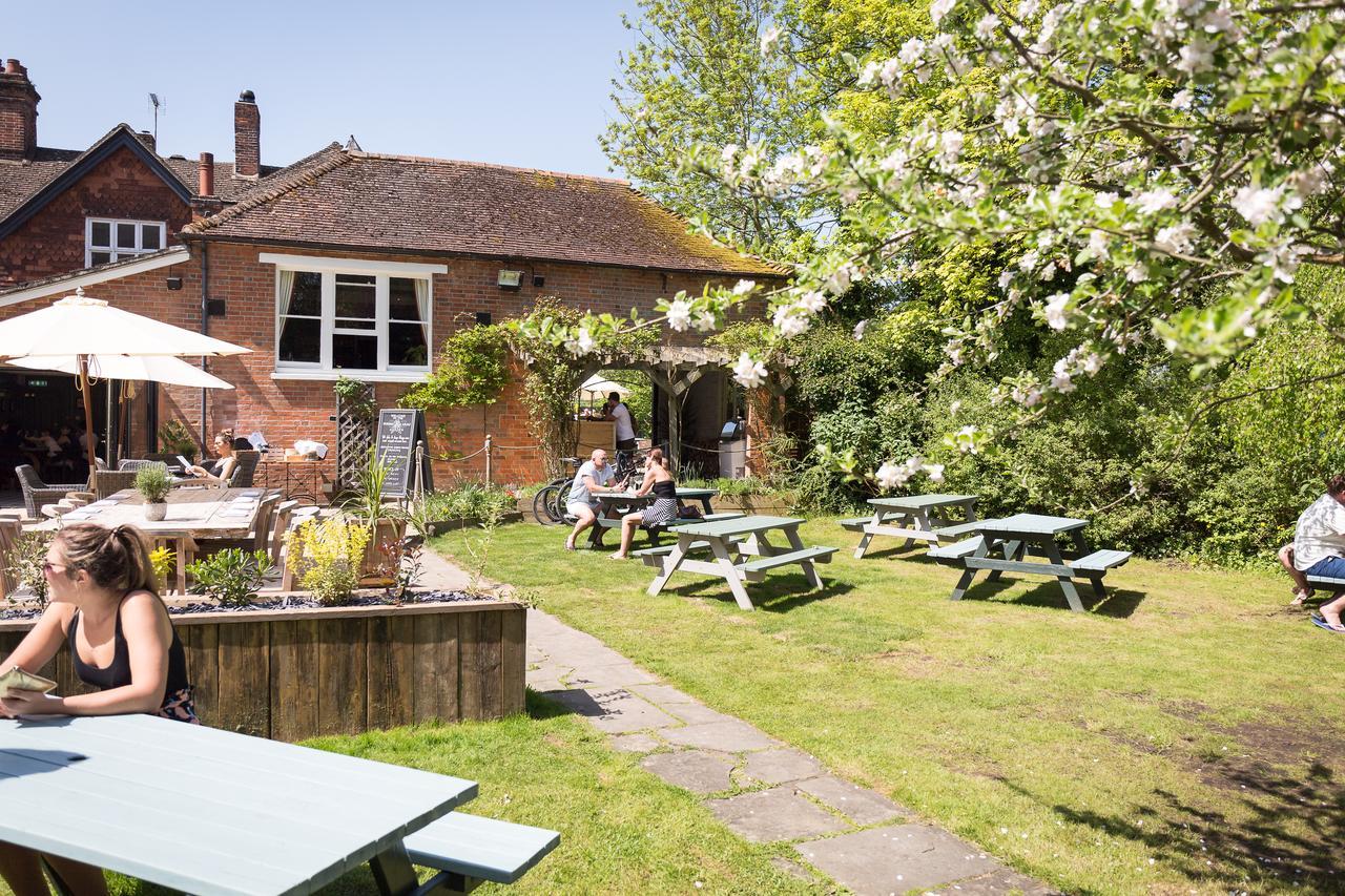 The Dundas Arms Kintbury Eksteriør bilde