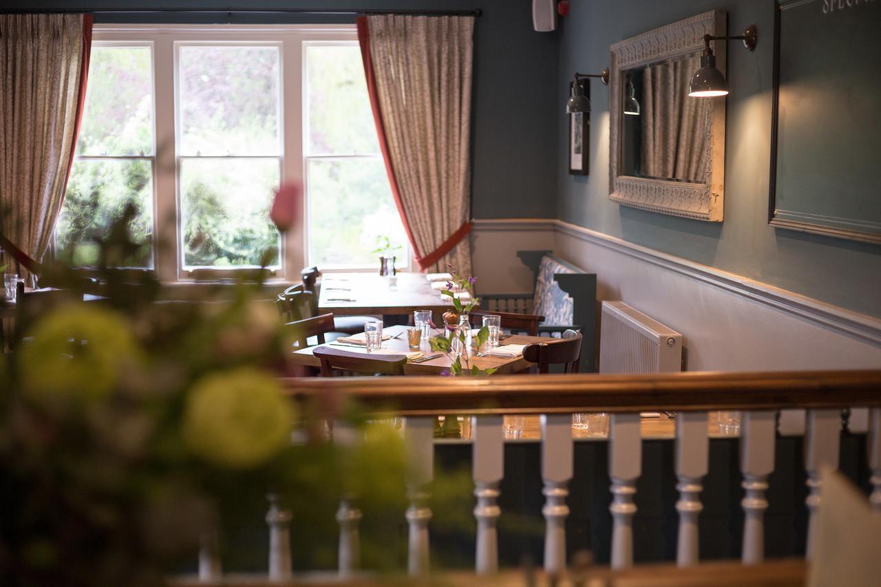 The Dundas Arms Kintbury Eksteriør bilde
