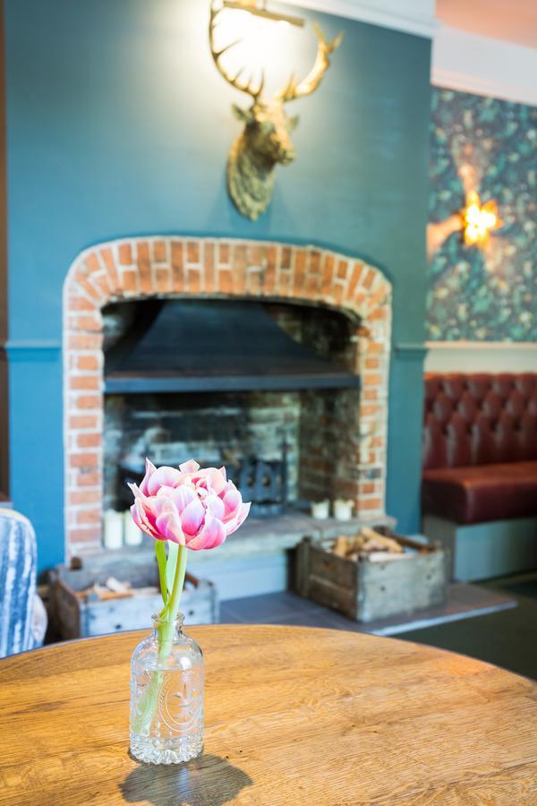 The Dundas Arms Kintbury Eksteriør bilde